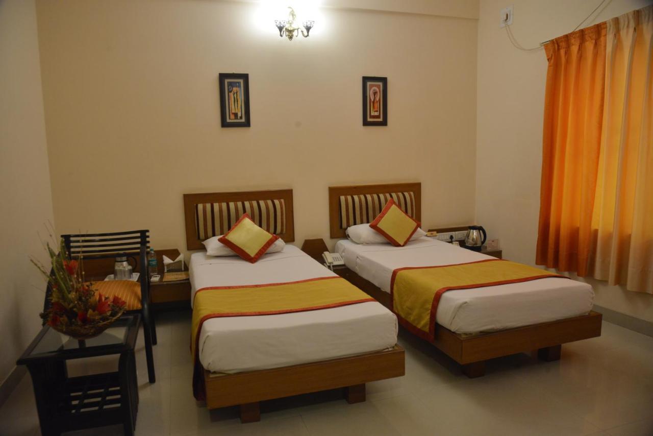 Pai Vista, Kr Road Hotel Bangalore Exterior photo