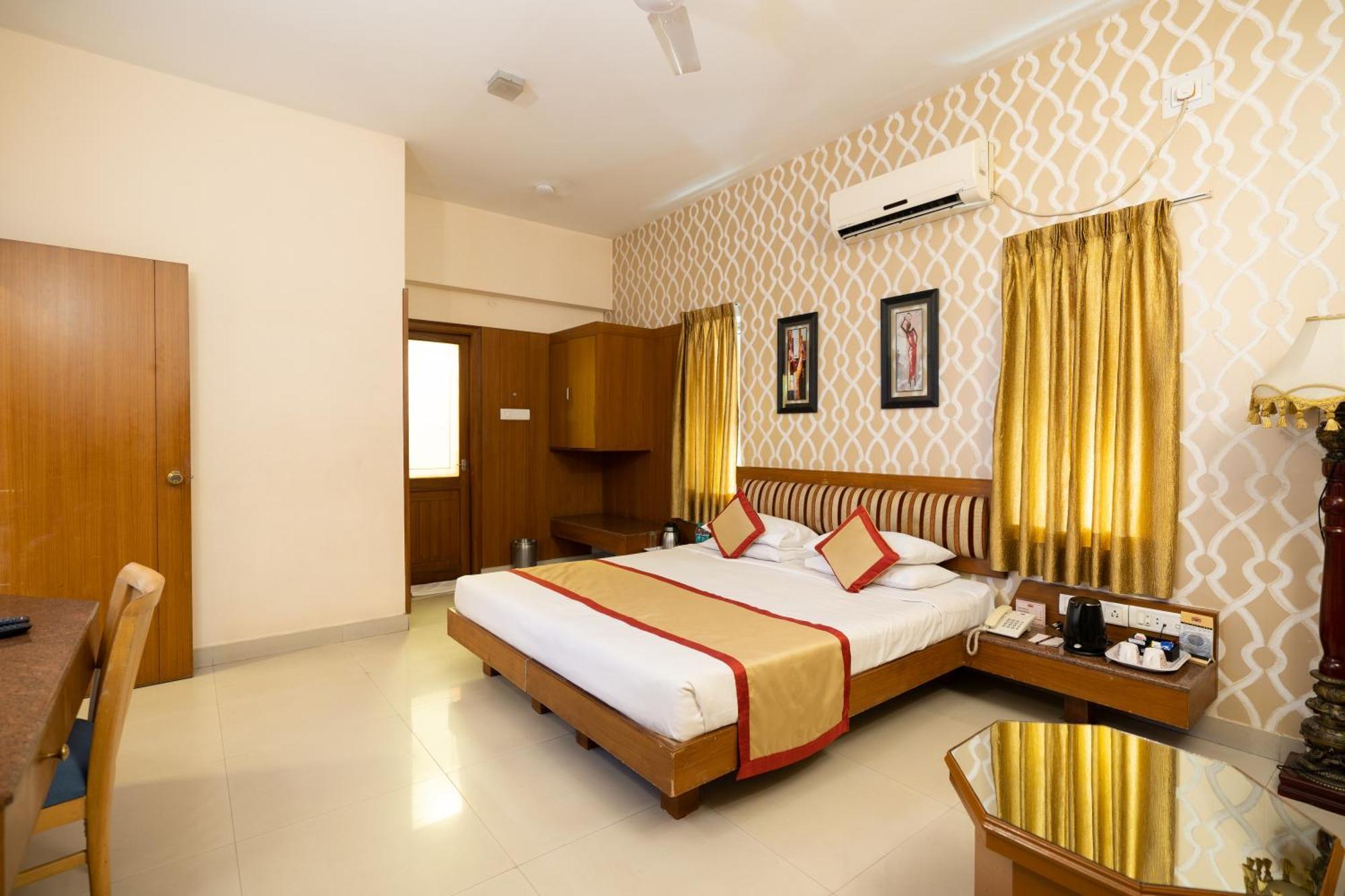 Pai Vista, Kr Road Hotel Bangalore Exterior photo